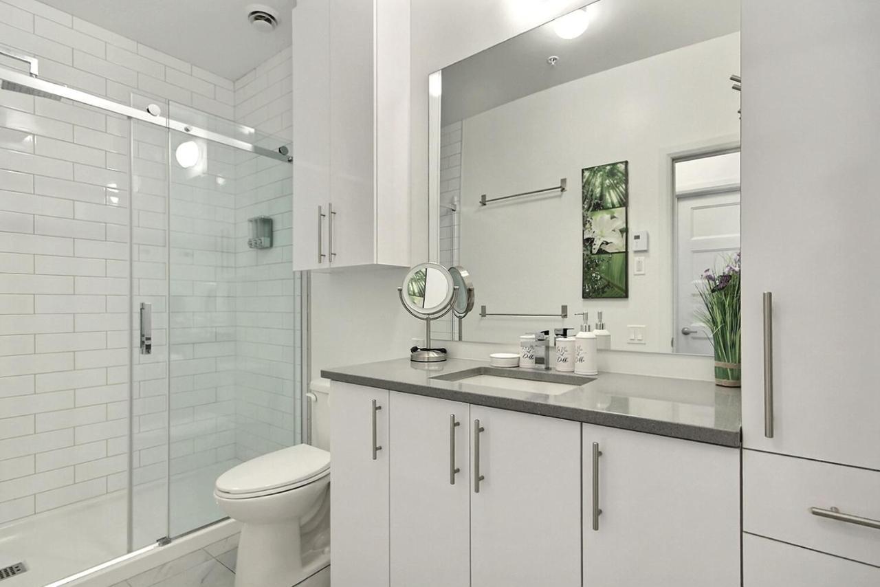 Good Vibes Only -Modern And Spacious 2 Bedroom Condo 4 Beds Free Parking, Gym 퀘벡 외부 사진